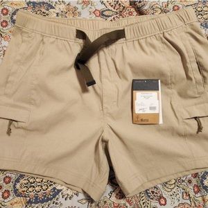 North Face Men’s Belted Shorts sz Large